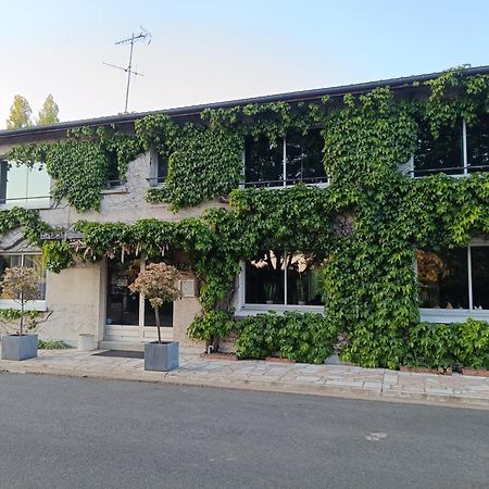 Chambres D'Hotes Du Port Gautier Vouvray-sur-Loir Exterior photo